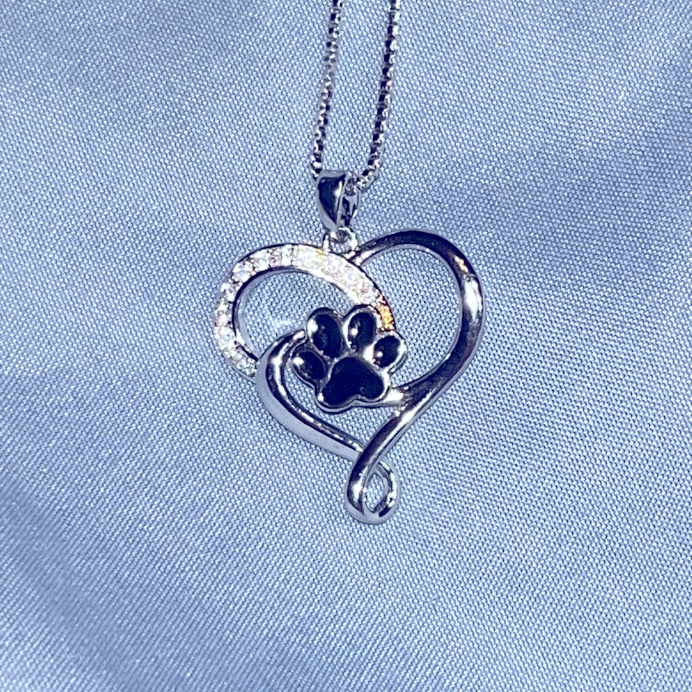 Silver heart crystals & black paw print necklace shiny chain NEW BEAUTIFUL - Picture 4 of 8